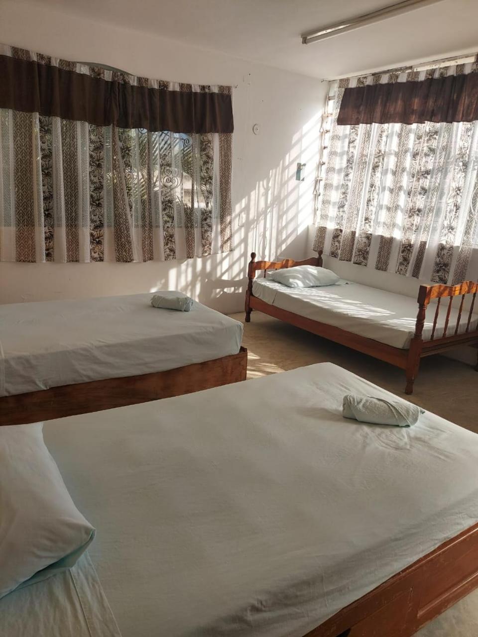 Casa De Ines Y Victoria Hotel Valladolid  Ngoại thất bức ảnh