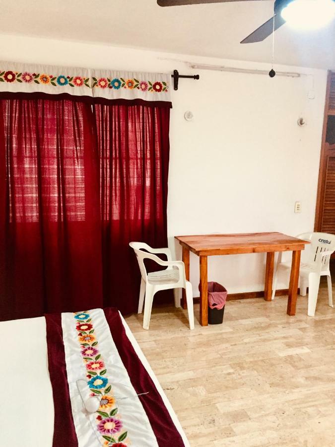 Casa De Ines Y Victoria Hotel Valladolid  Ngoại thất bức ảnh
